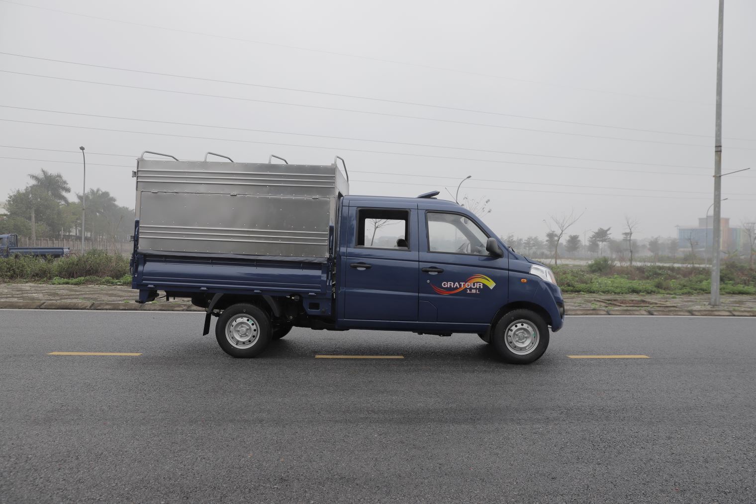 Xe Foton Gratour kép thùng mui bạt